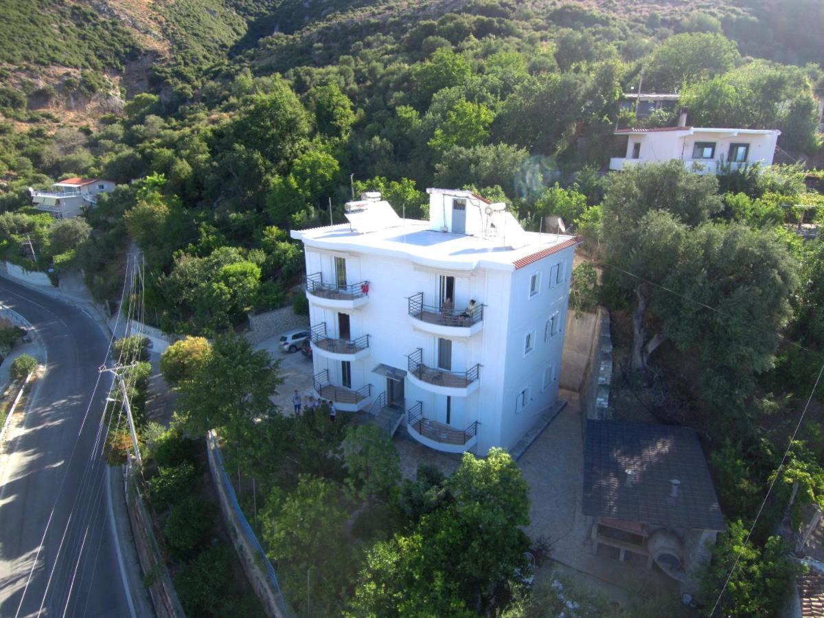 Apartments Vila Emiliano Borsh Εξωτερικό φωτογραφία