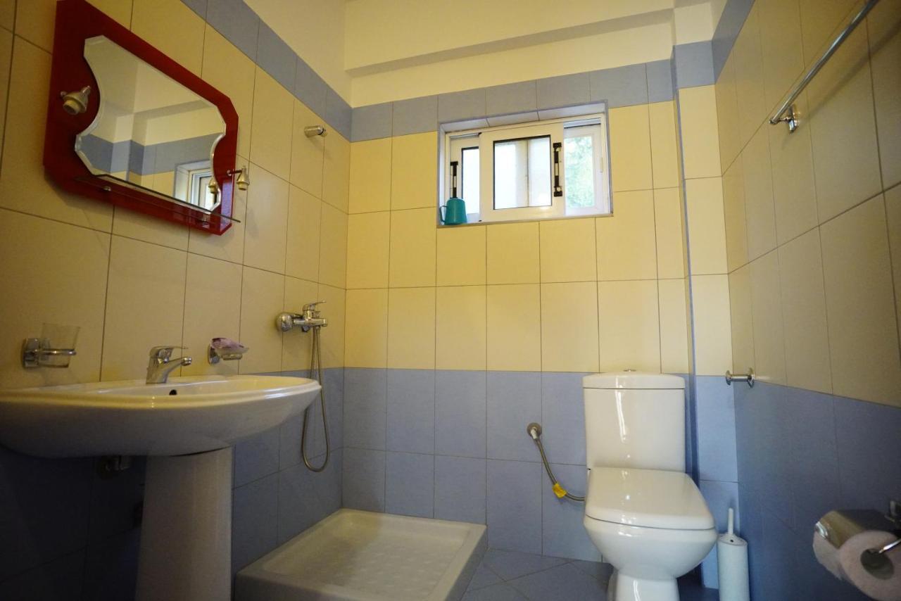 Apartments Vila Emiliano Borsh Εξωτερικό φωτογραφία