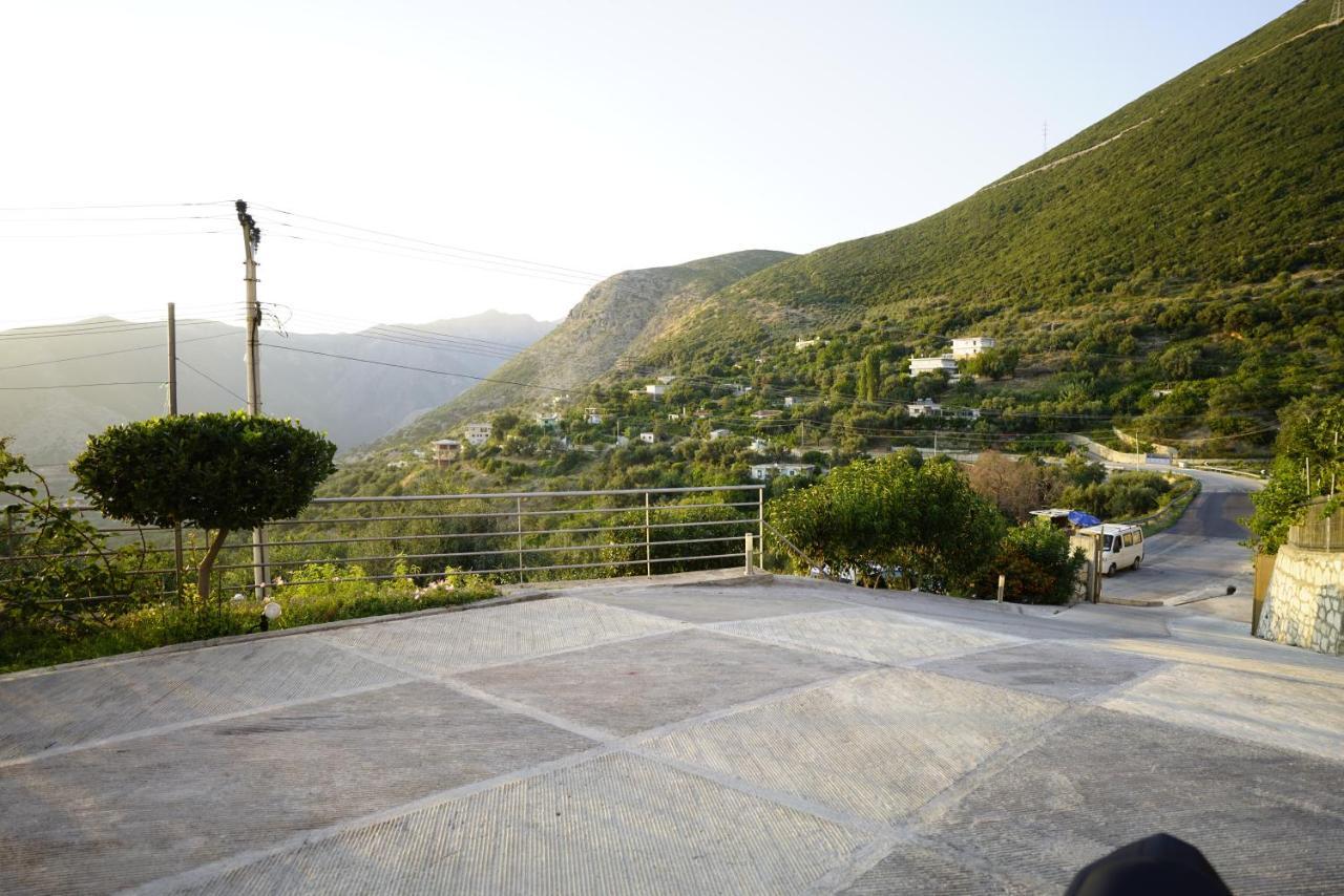 Apartments Vila Emiliano Borsh Εξωτερικό φωτογραφία